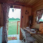 Kemping Roulotte O Reves Atypiques *
