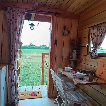 Campsite Roulotte O Reves Atypiques *